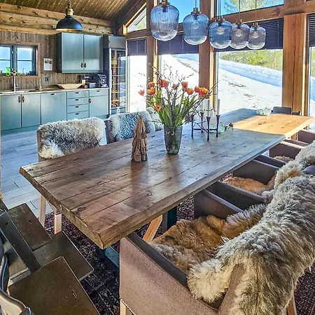 Gorgeous In Passebekk With Kitchen *