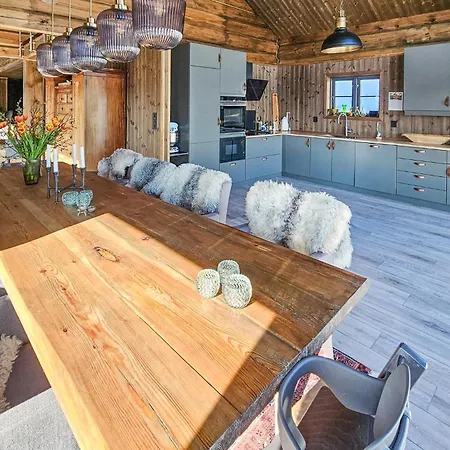 Gorgeous In Passebekk With Kitchen *