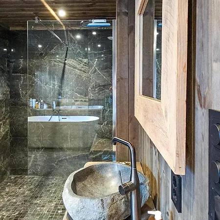 Gorgeous In Passebekk With Kitchen 펜션 *